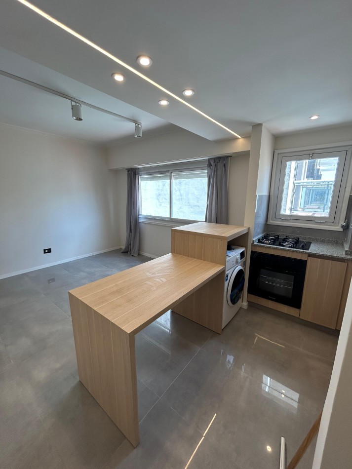 DEPARTAMENTO DOS AMBIENTES RECICLADO  CONTRAFRENTE ABIERTO.