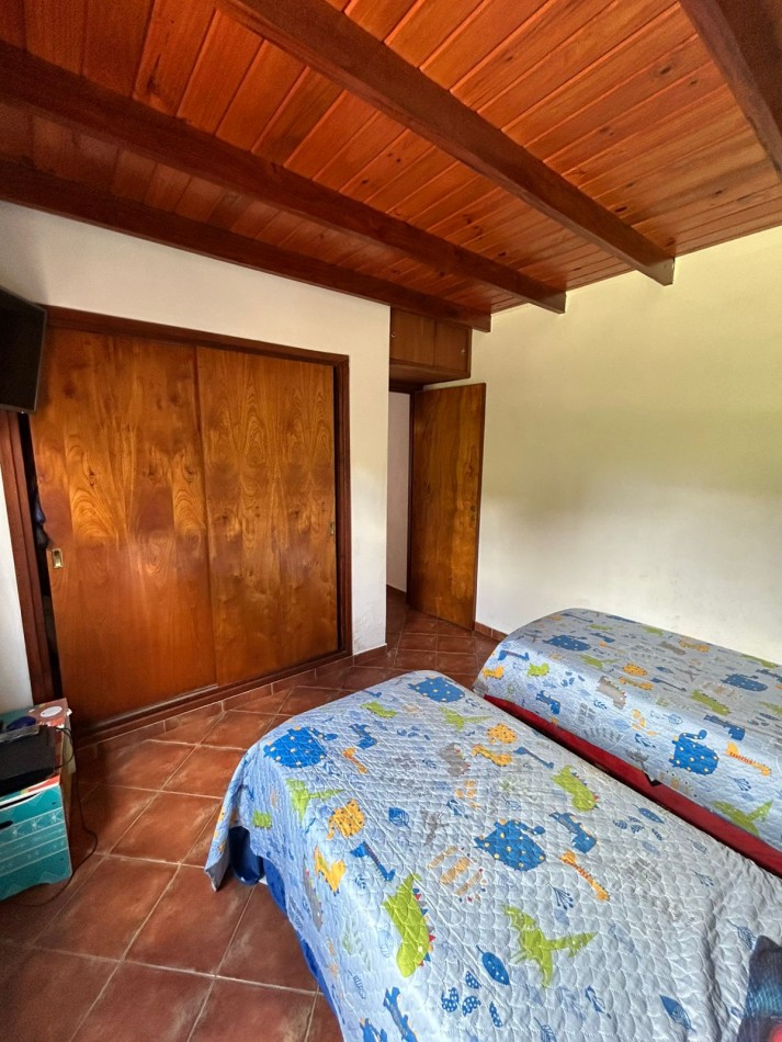 CASA 4 AMBIENTES CON PARQUE Y PILETA CLIMATIZADA.APTA CREDITO. SIERRAS DE LOS PADRES.