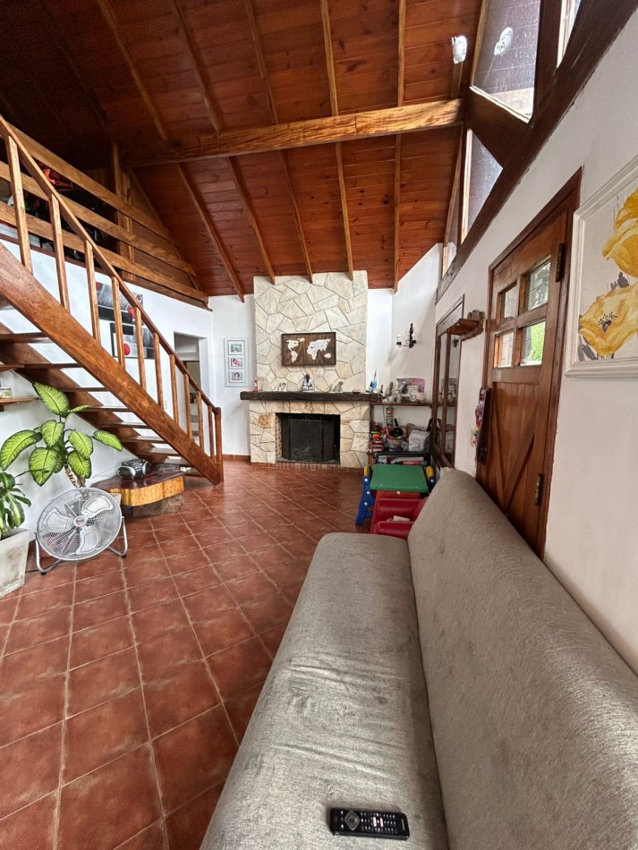 CASA 4 AMBIENTES CON PARQUE Y PILETA CLIMATIZADA.APTA CREDITO. SIERRAS DE LOS PADRES.