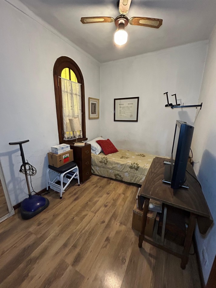 PH 4 AMBIENTES CON PATIO Y LOCAL. MACROCENTRO. APTO CREDITO