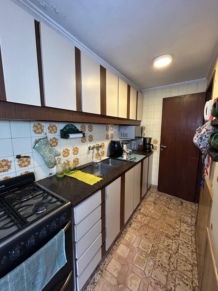 PH 4 AMBIENTES CON PATIO Y LOCAL. MACROCENTRO. APTO CREDITO