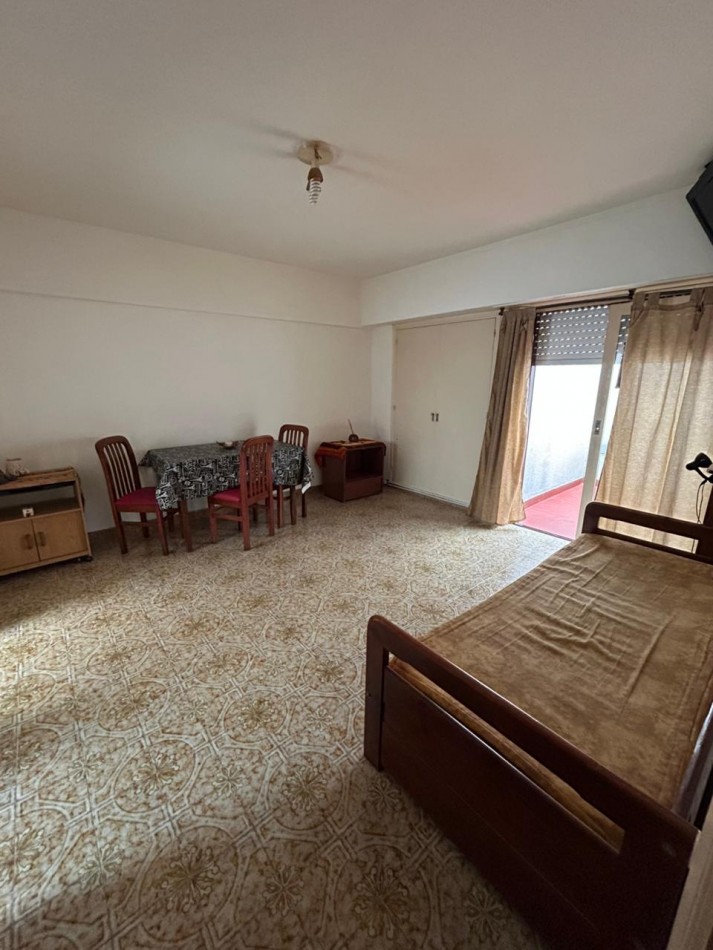 DEPARTAMENTO MONOAMBIENTE. ZONA VARESE.