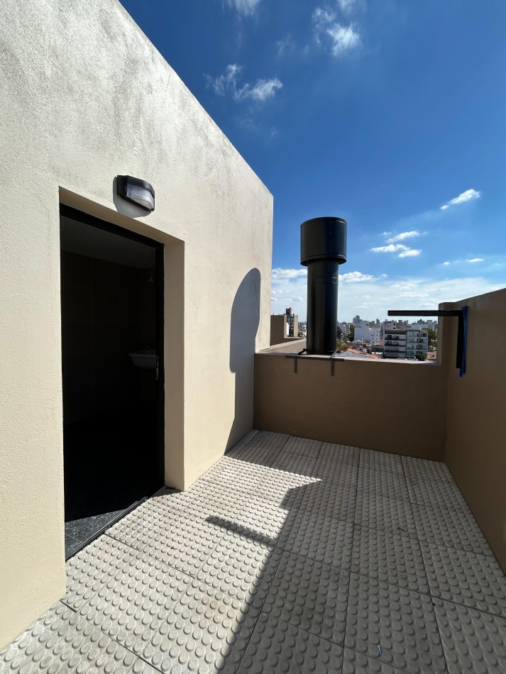 DEPARTAMENTO 2 AMBIENTES A ESTRENAR CON COCHERA. CHAUVIN