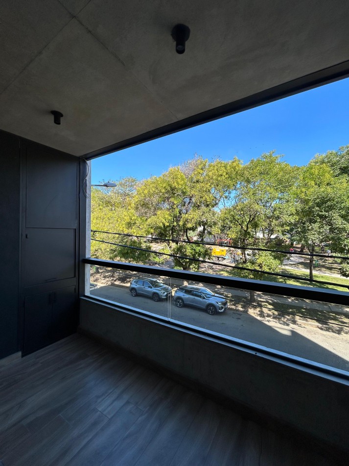 DEPARTAMENTO 2 AMBIENTES A ESTRENAR CON COCHERA. CHAUVIN