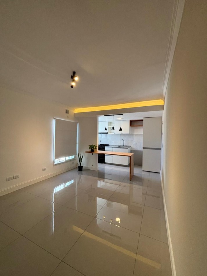 Departamento dos ambientes reciclado. Perla Norte