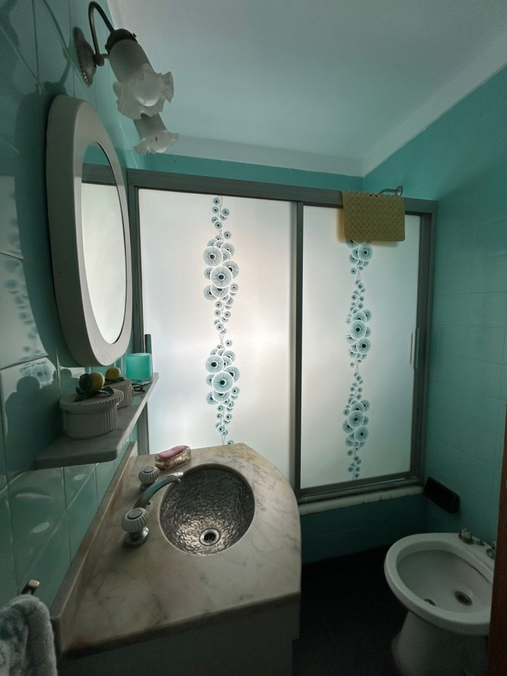 Departamento dos ambientes a la calle equipado. La Perla