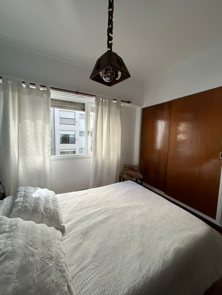 Departamento dos ambientes a la calle equipado. La Perla