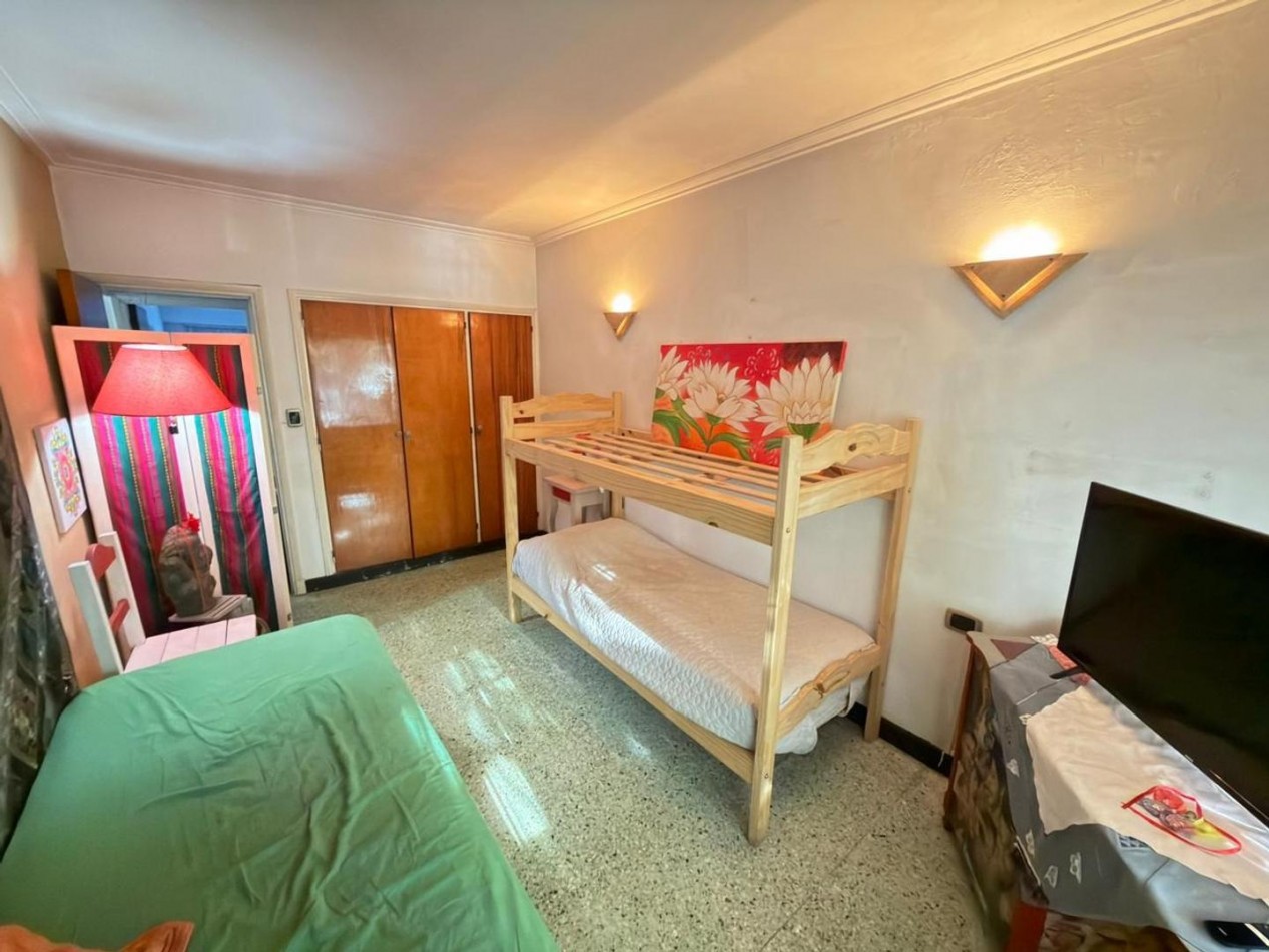 CASA 4 AMBIENTES CON COCHERA .PARQUE LURO