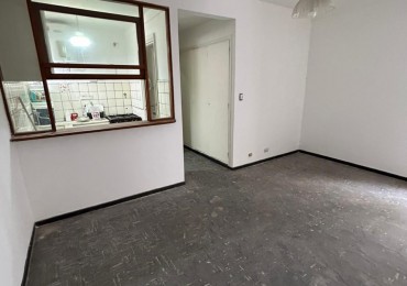 DEPARTAMENTO DOS AMBIENTES CONTRAFRENTE.ZONA CENTRO.