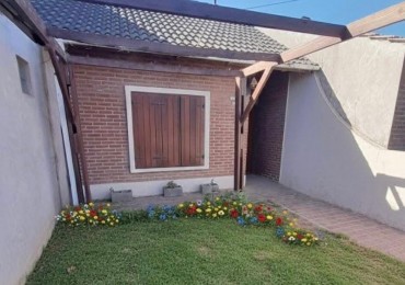 DUPLEX 3 AMBIENTES CON COCHERA .SANTA CLARA DEL MAR